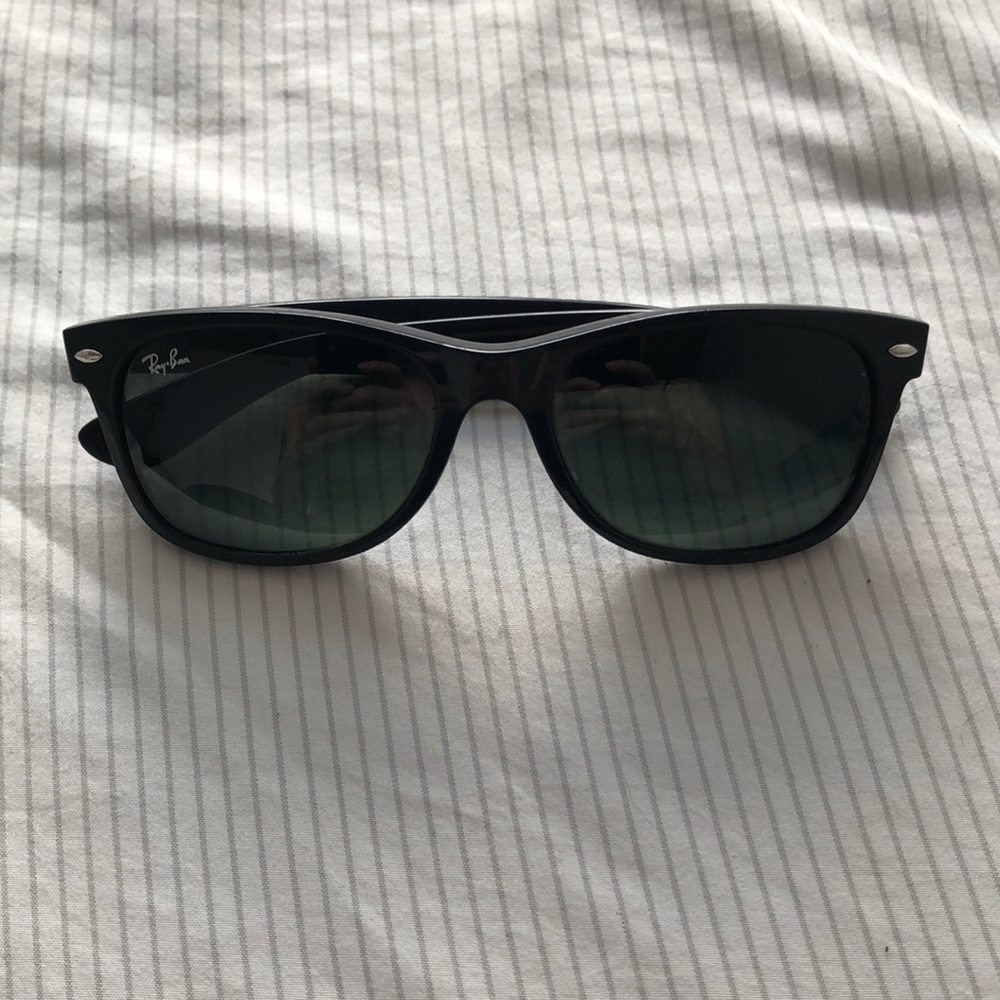 Ray-Ban New Wayfarer Sunglasses Black